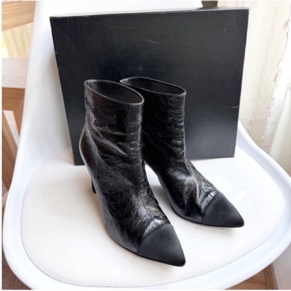 CHANEL COCO GABRIELLE EMBROIDERED ANKLE POINTED TOE BOOTS BLACK 37.5 - Picture 5 of 10